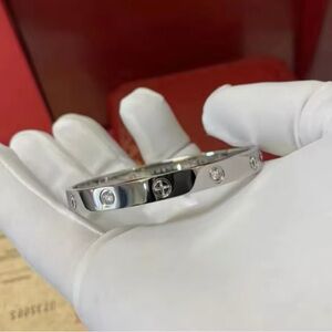 Fashion bracelet for men and women, stainless steel